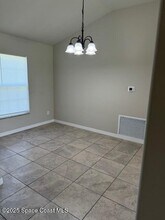 515 Holmes Ave NW in Palm Bay, FL - Building Photo - Building Photo