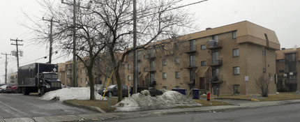 3058 Tessier Boul in Laval, QC - Building Photo - Building Photo