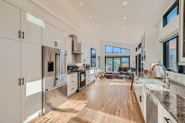 property at 824 Lafarge Avenue