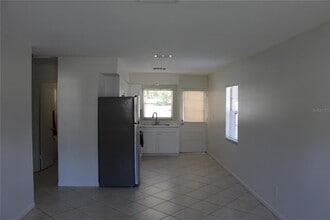 6806 Mathers Ln in Riverview, FL - Building Photo - Building Photo
