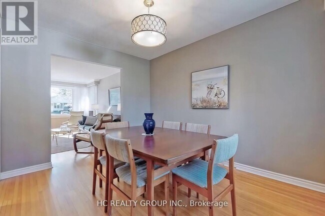 53 Treverton Dr in Toronto, ON - Building Photo - Building Photo