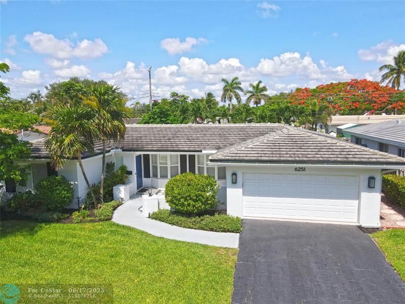 6251 NE 22nd Ave in Fort Lauderdale, FL - Building Photo