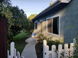 1914 Granville Ave, Unit rear in Los Angeles, CA - Building Photo