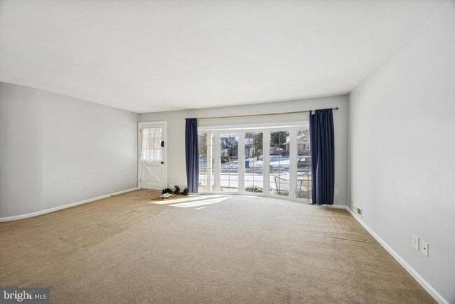 property at 318 Brentwood Ave