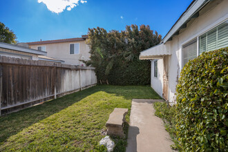 16907 Brighton Ave in Gardena, CA - Building Photo - Building Photo