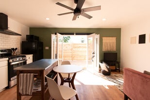 3390 Cutlas Ct, Unit B in Redding, CA - Building Photo