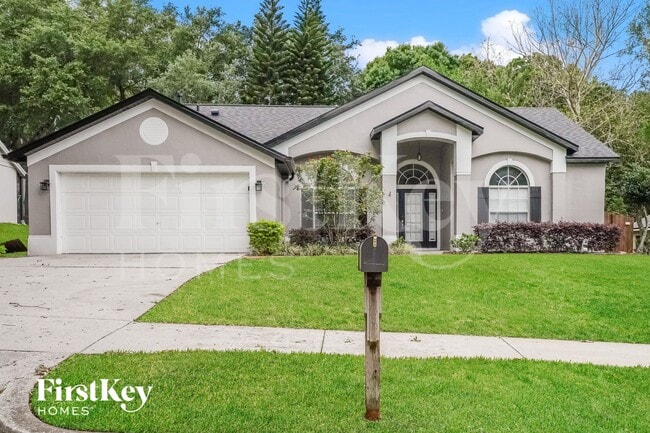 property at 825 High Pointe Cir