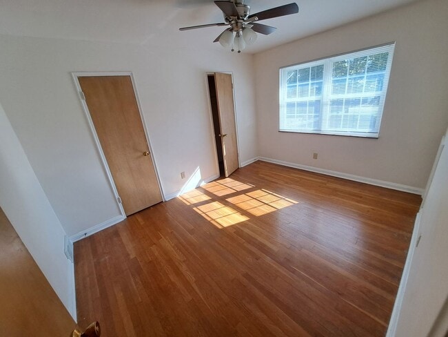 property at 2827 Charing Rd
