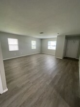 718 65th Ave E in Bradenton, FL - Building Photo - Building Photo