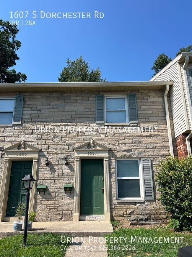 property at 1607 S Dorchester Dr