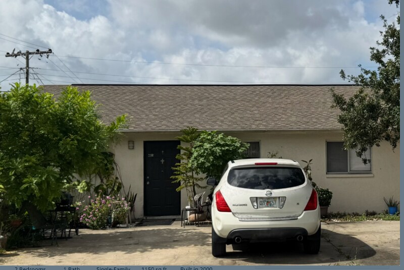 2188 Arden St in Ft. Myers, FL - Building Photo