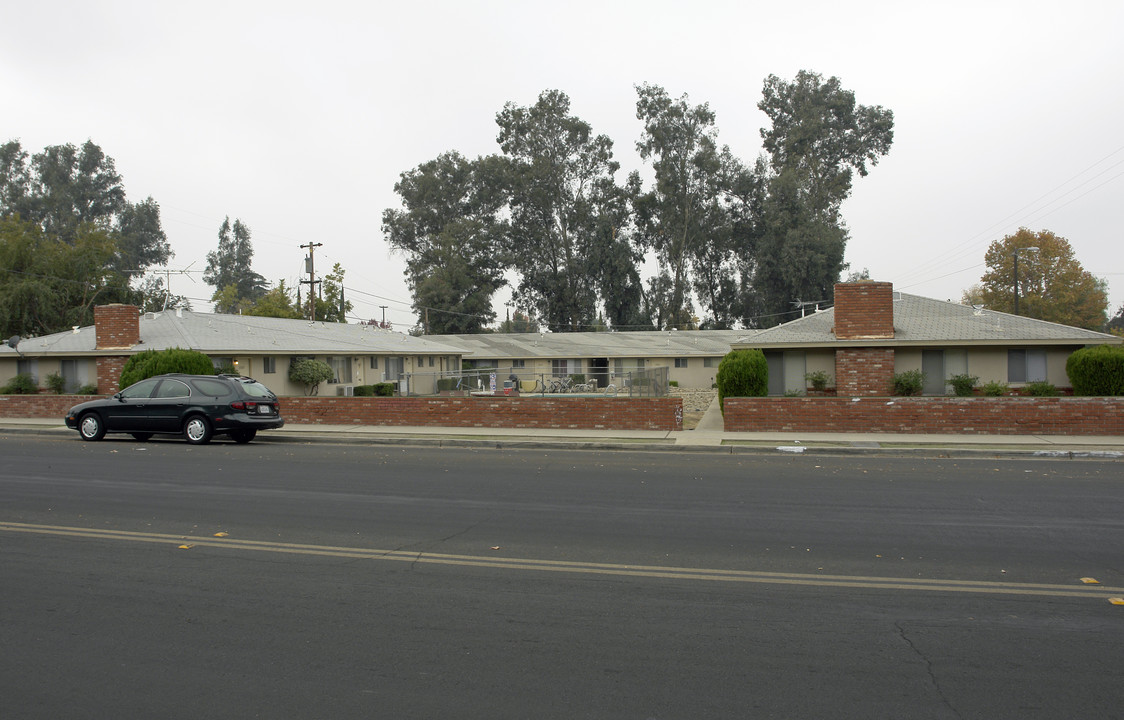 3557 N Wishon Ave in Fresno, CA - Foto de edificio