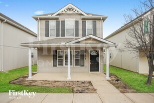 316 NE Coldwater Creek Dr in Grain Valley, MO - Building Photo