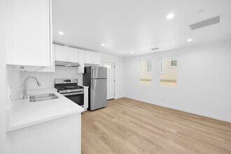 308 N Catalina Ave in Redondo Beach, CA - Building Photo - Building Photo