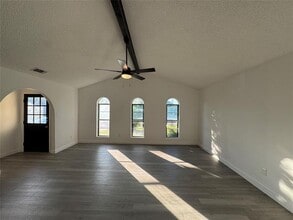 1029 Fox River Ln in Fort Worth, TX - Building Photo - Building Photo