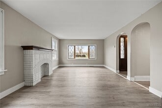 2615 Genesee St in Cheektowaga, NY - Building Photo - Building Photo