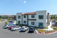 Westmont of Carmel Valley in San Diego, CA - Foto de edificio - Building Photo