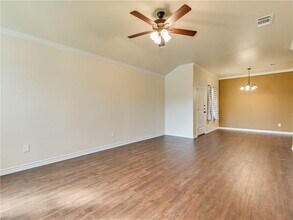 113 Calvin Smith Ln. in Jarrell, TX - Building Photo - Building Photo