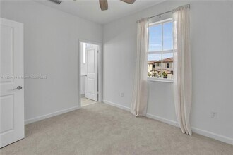 2652 SE 28th St in Homestead, FL - Building Photo - Building Photo