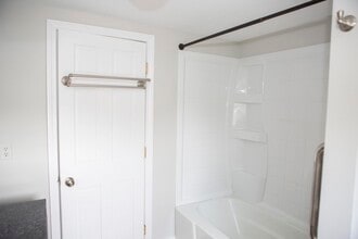 43 Beacon St in Gloucester, MA - Building Photo - Building Photo