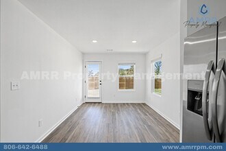 1112 SW 3rd Ave in Gentry, AR - Building Photo - Building Photo