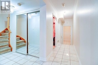 4271A Lawrence Ave E in Toronto, ON - Building Photo - Building Photo