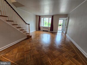 2214 N Salford St in Philadelphia, PA - Building Photo - Building Photo