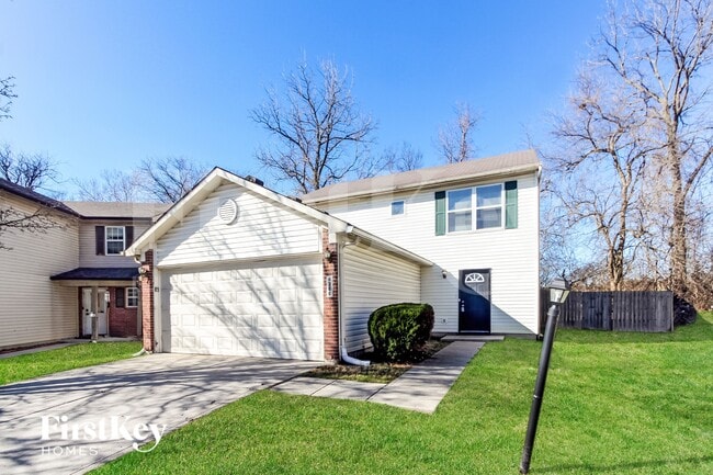 4366 Village Trace Ct in Indianapolis, IN - Foto de edificio - Building Photo