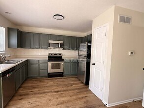 513 Aberdeen St in Carmel, IN - Building Photo - Building Photo