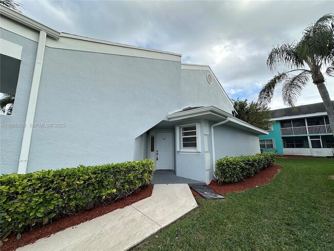 2651 SE 19th Ct, Unit 107D in Homestead, FL - Building Photo - Building Photo