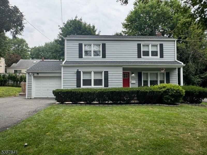 7 Sunnyside Rd in West Orange, NJ - Building Photo