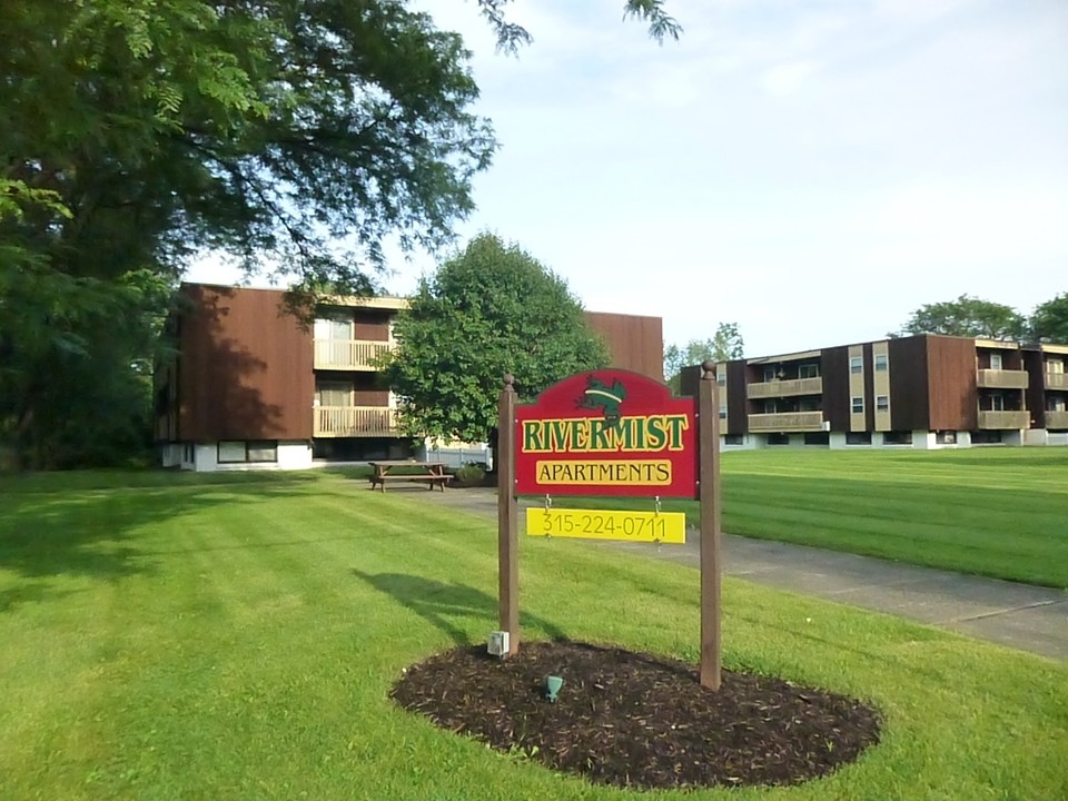 Rivermist in Seneca Falls, NY - Building Photo