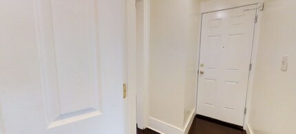 2319 E Genesee St, Unit 3 in Syracuse, NY - Building Photo - Building Photo