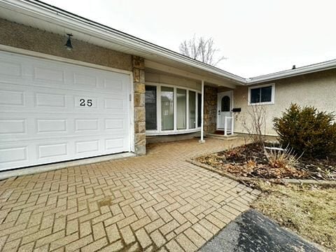 property at 25 Ashburn Dr