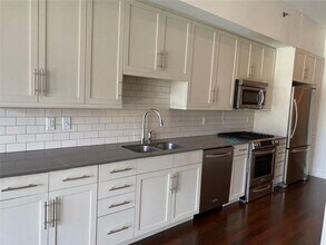 1100 Howell Mill Rd NW in Atlanta, GA - Building Photo - Building Photo