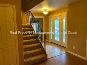 6201 Monterey Ct in Atascadero, CA - Building Photo - Building Photo