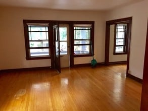 1140 Jenifer St, Unit #2 in Madison, WI - Foto de edificio - Building Photo