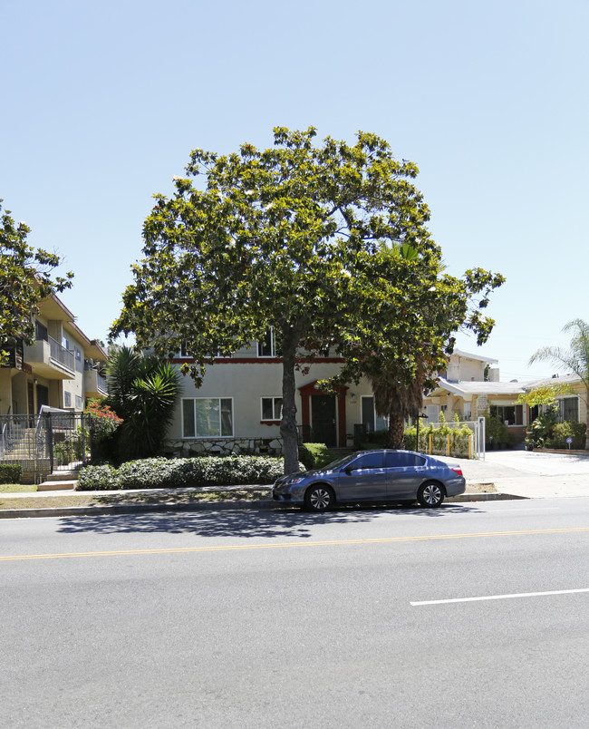 722 S Wilton Pl in Los Angeles, CA - Foto de edificio - Building Photo