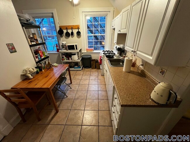 186 Naples Rd in Brookline, MA - Building Photo - Building Photo