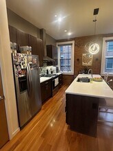 34 E 14th St, Unit 201 in Cincinnati, OH - Building Photo - Building Photo