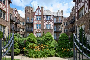 5711 N Kimball Ave in Chicago, IL - Building Photo