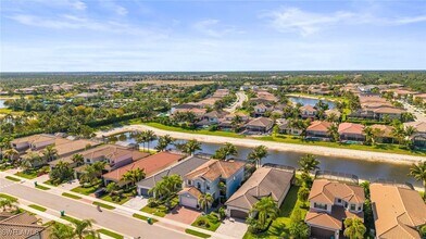 4334 Aurora St in Naples, FL - Foto de edificio - Building Photo