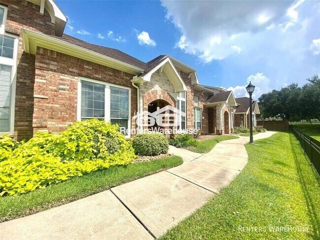 3350 Spring Landing Ln in Pearland, TX - Building Photo - Building Photo
