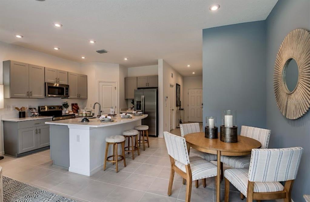 8749 Winter Breeze Wy in Sarasota, FL - Building Photo
