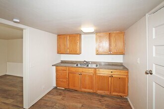 4240 SW 10th Ave in Amarillo, TX - Building Photo - Building Photo