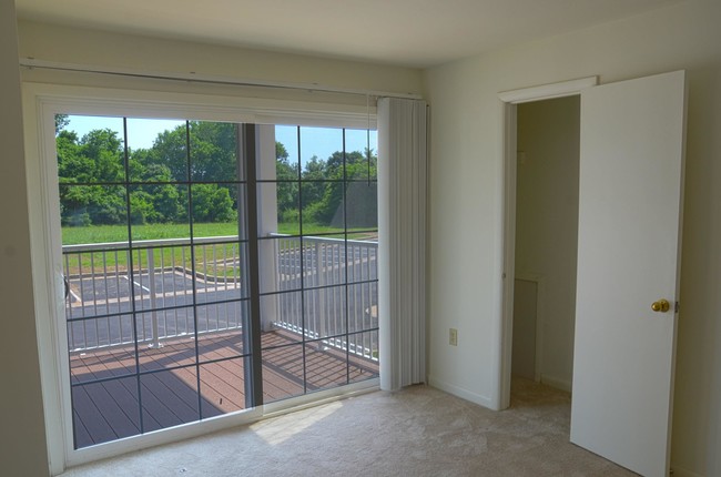 Richmond Hill Pointe Apartments in Perryville, MD - Building Photo - Interior Photo