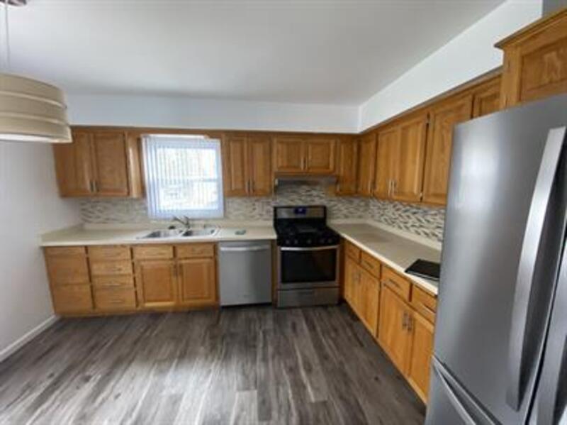 1131 Summit Ave in Waukesha, WI - Building Photo