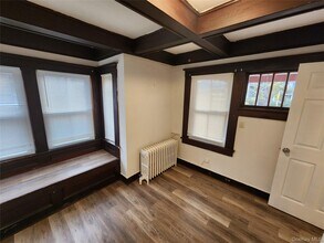 37 Jennings Ave in Patchogue, NY - Building Photo - Building Photo