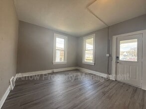 715 Ella St in Beatrice, NE - Building Photo - Building Photo