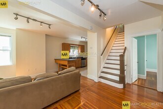 46 Hobson St, Unit 1 in Boston, MA - Building Photo - Building Photo